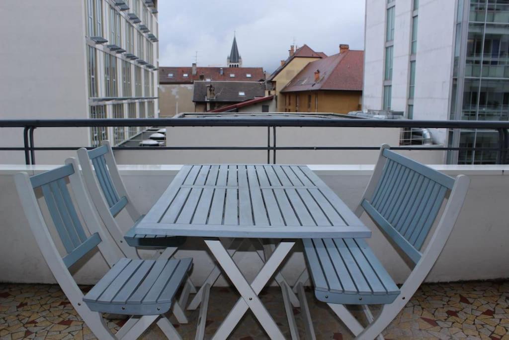 Le Jane : Centre Ville, Garage, Balcon Annecy Esterno foto